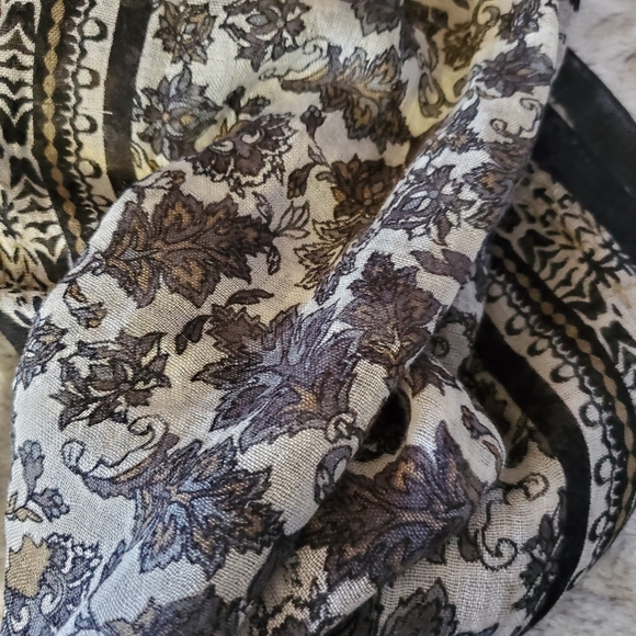 Linen-like Sheer Black Gray Oblong Scarf - Picture 5 of 6